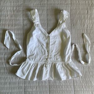 Express sleeveless white blouse likenew